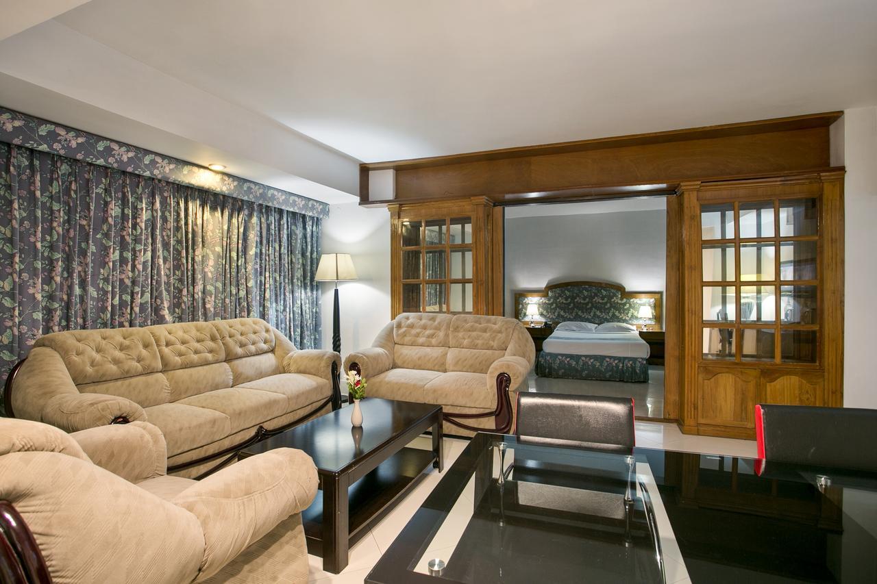 Hotel Purbani International Ltd. Дака Екстериор снимка