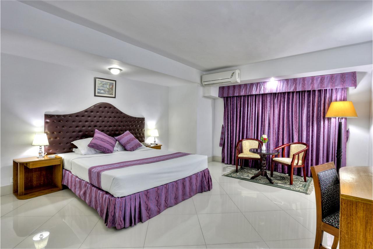 Hotel Purbani International Ltd. Дака Екстериор снимка