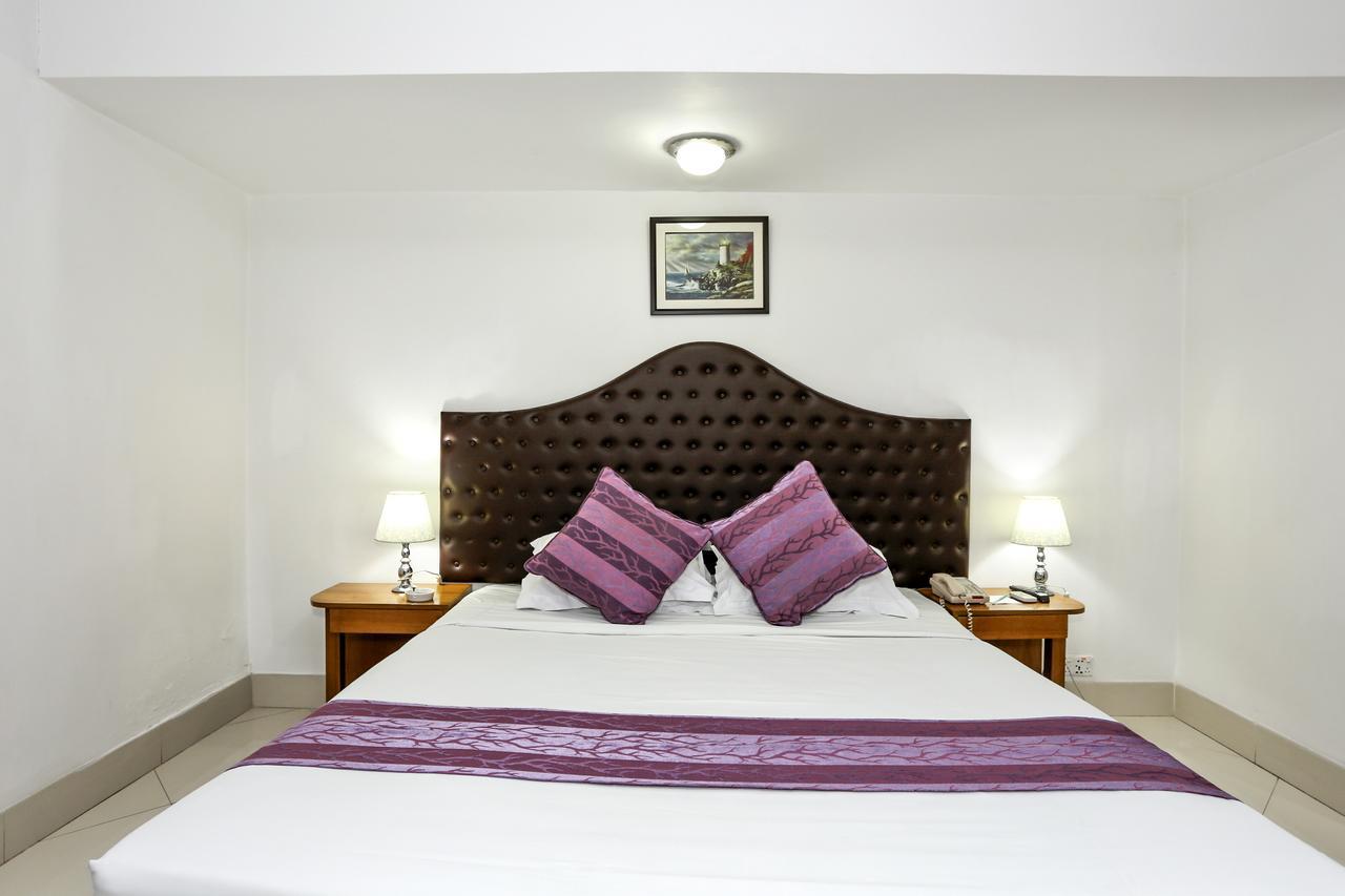Hotel Purbani International Ltd. Дака Екстериор снимка